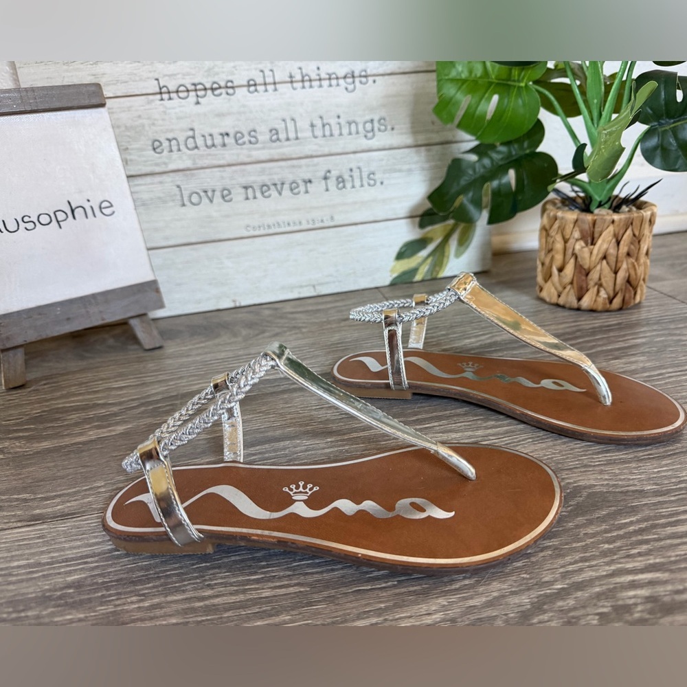 Nina Girls’ Silver MetallicBraided Ankle T Strap Thong Sandals. Size 1